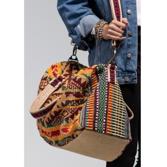 Karma-Bohemian West Print Travel Bag - Picture 4 of 13